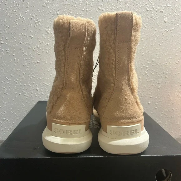 Sorel Explorer boots, youth size 7, womens size 8/8.5 - Picture 4 of 6